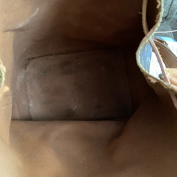 Louis Vuitton Monogram bucket bag!! - Picture 7 of 9